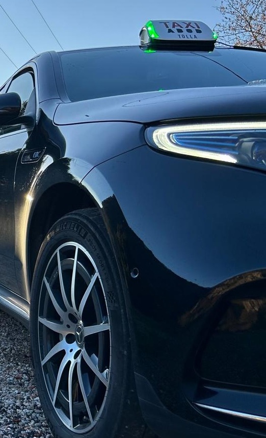 Taxi Tolla au bord du lac de Tolla pour transport des mariés et invités lors d’un mariage en Corse du Sud